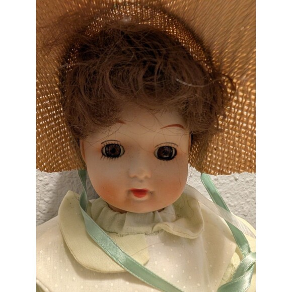 Vintage Porcelain Doll 16” Southern Belle Green Dress Straw Hat Victorian Style - Picture 10 of 10